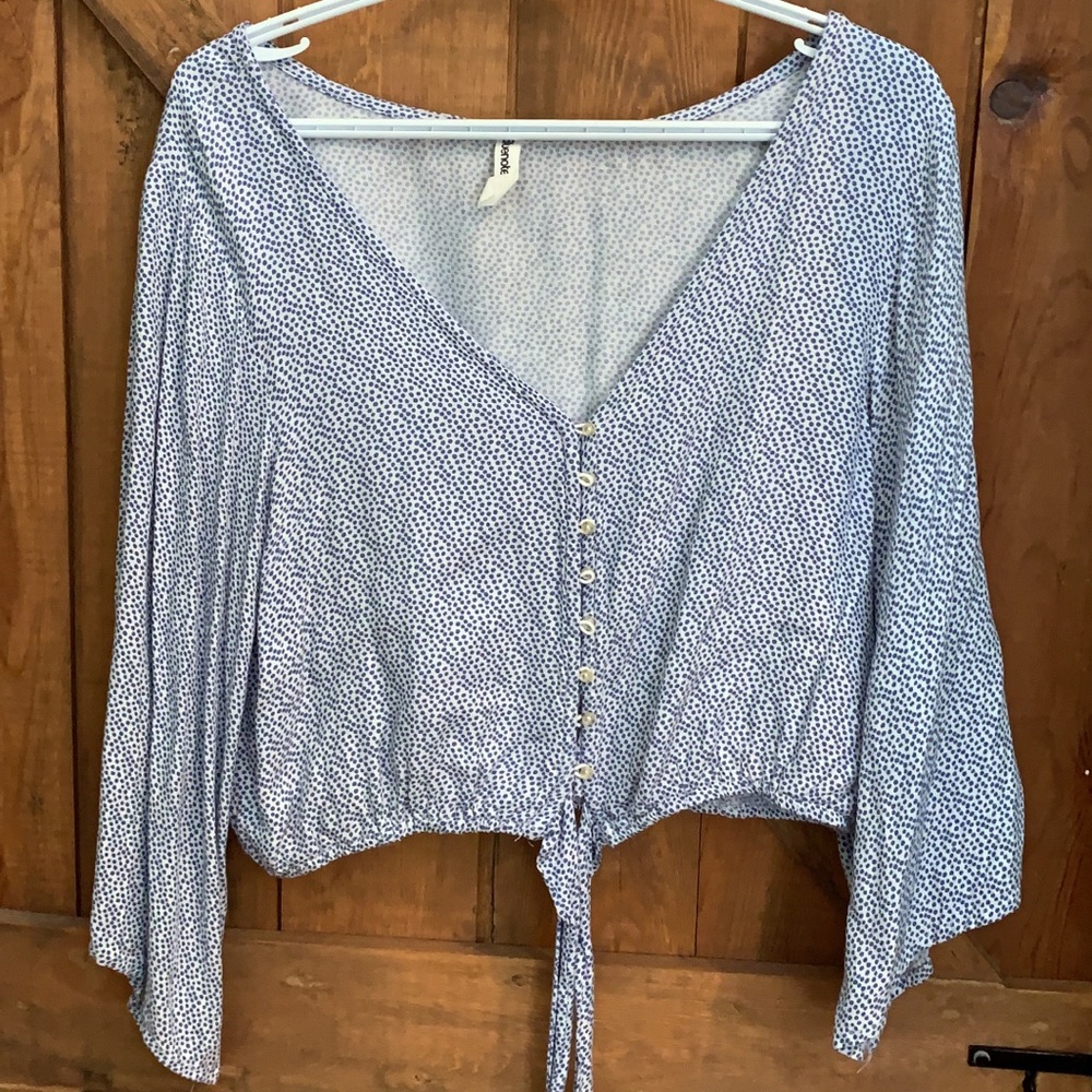 NWOT Spotted Rayon Tied Crop Top